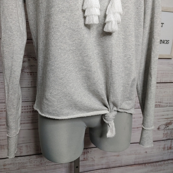 GENERATION Love Pompom Tassel Hoodie Size S - Picture 5 of 12